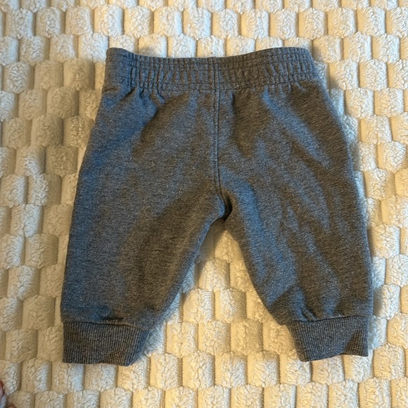 0-3 month size Puma Track pants - Picture 2 of 2